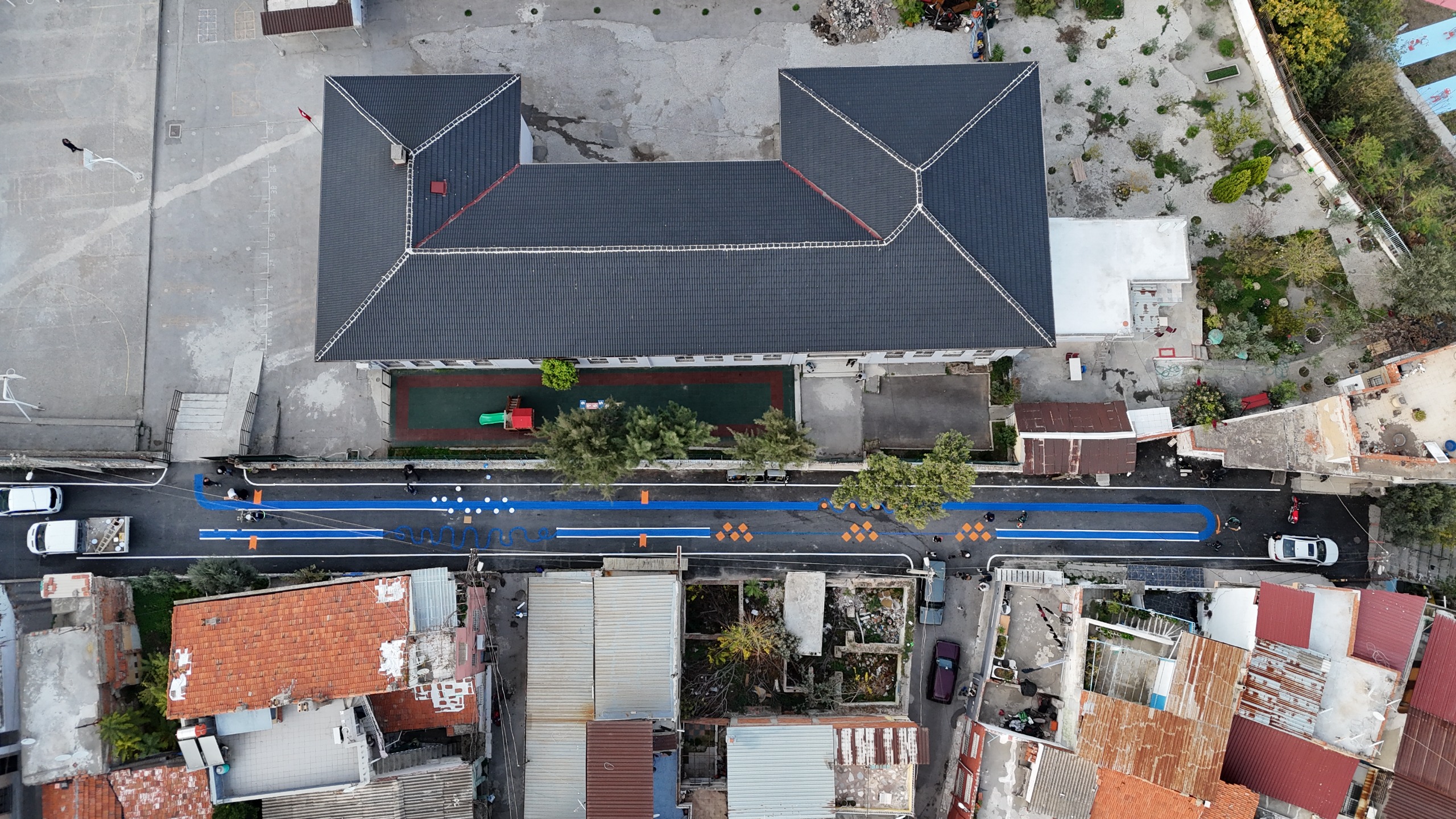 Konak’ta Okul Yolu Renkli, Çocuklar Mutlu